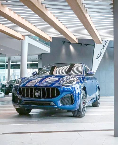 玛莎拉蒂suv2022款价格,玛莎拉蒂suv报价及图片 名字