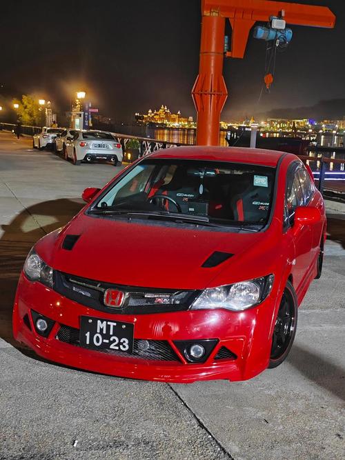 开思域的男的有钱吗(男生开思域有档次吗?)