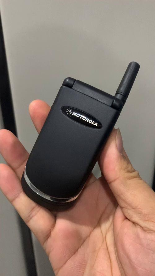 摩托罗拉翻盖手机,摩托罗拉翻盖手机v8