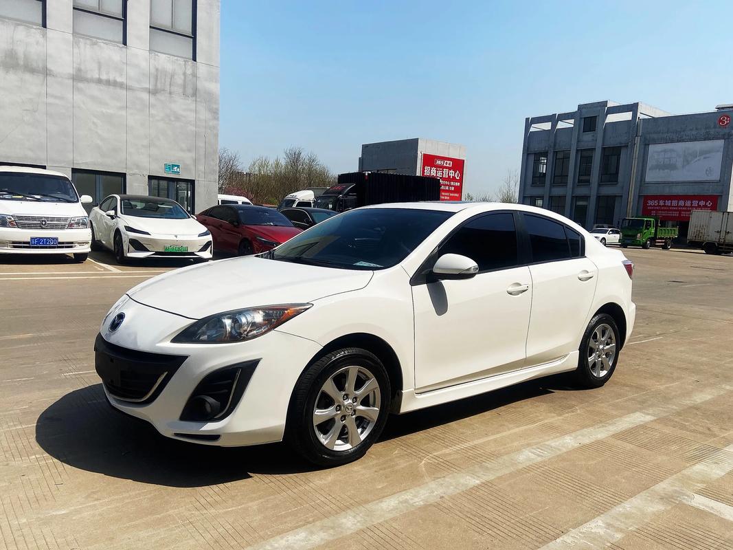 马自达3星骋两厢多少钱(马自达3星骋二厢)