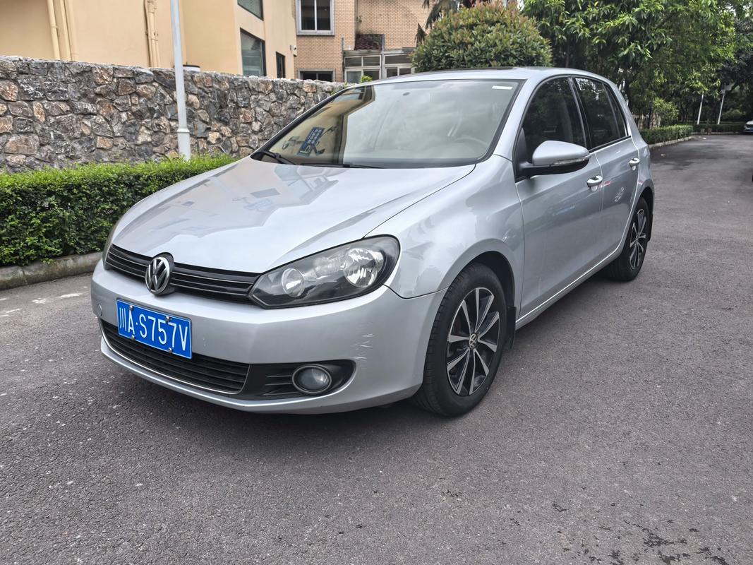 高尔夫汽车手动挡(高尔夫汽车手动挡报价)