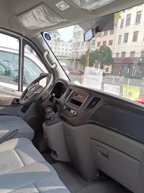 福田图雅诺客车/福田图雅诺客车发动机灭火装置在哪