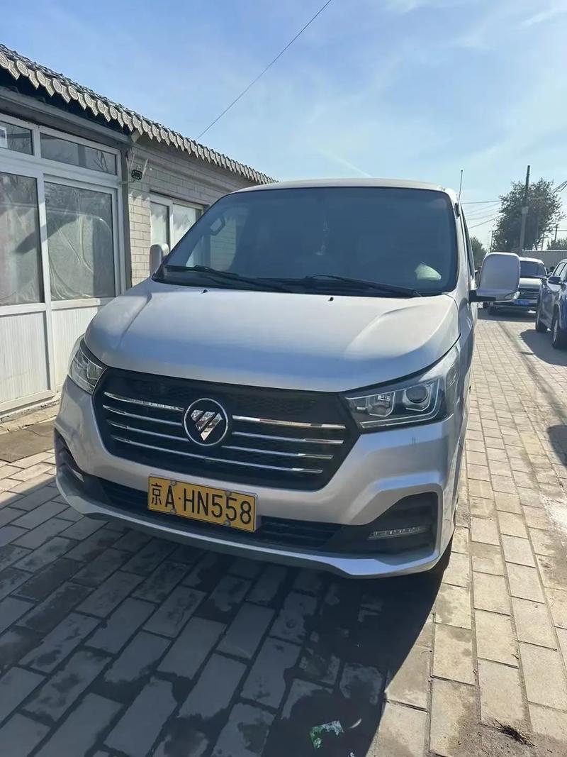 能上黄牌的家用车(上黄牌照的轿车)