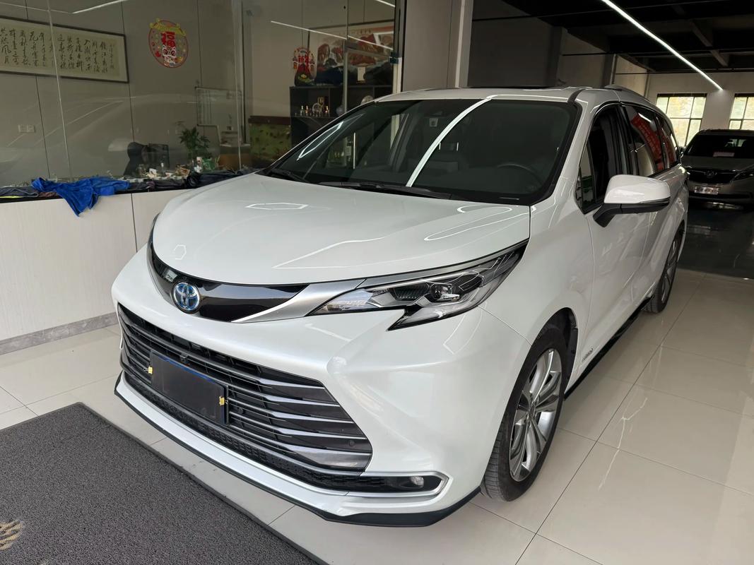 丰田塞纳在日本多少钱(丰田塞纳在日本多少钱一辆车呢)