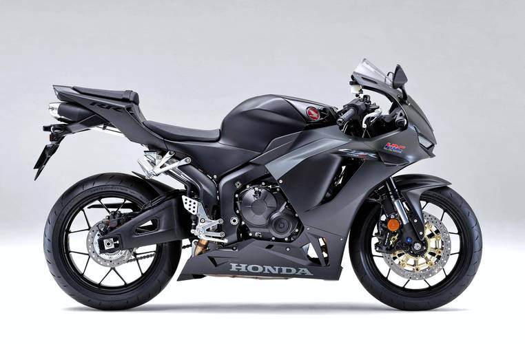 本田cbr600rr多少匹马力 本田cbr600rr几秒破百