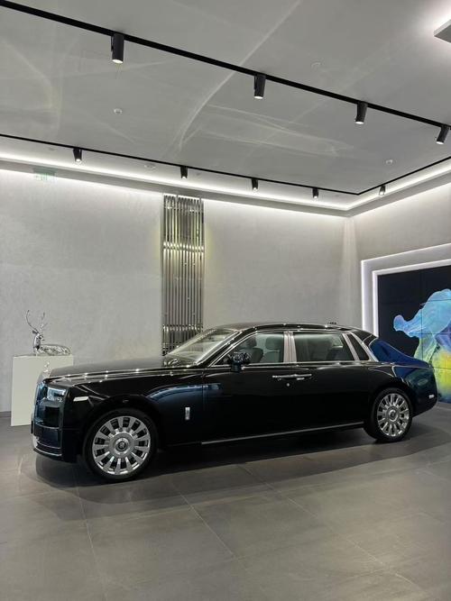 劳斯莱斯幻影概念车(劳斯莱斯幻影2022)