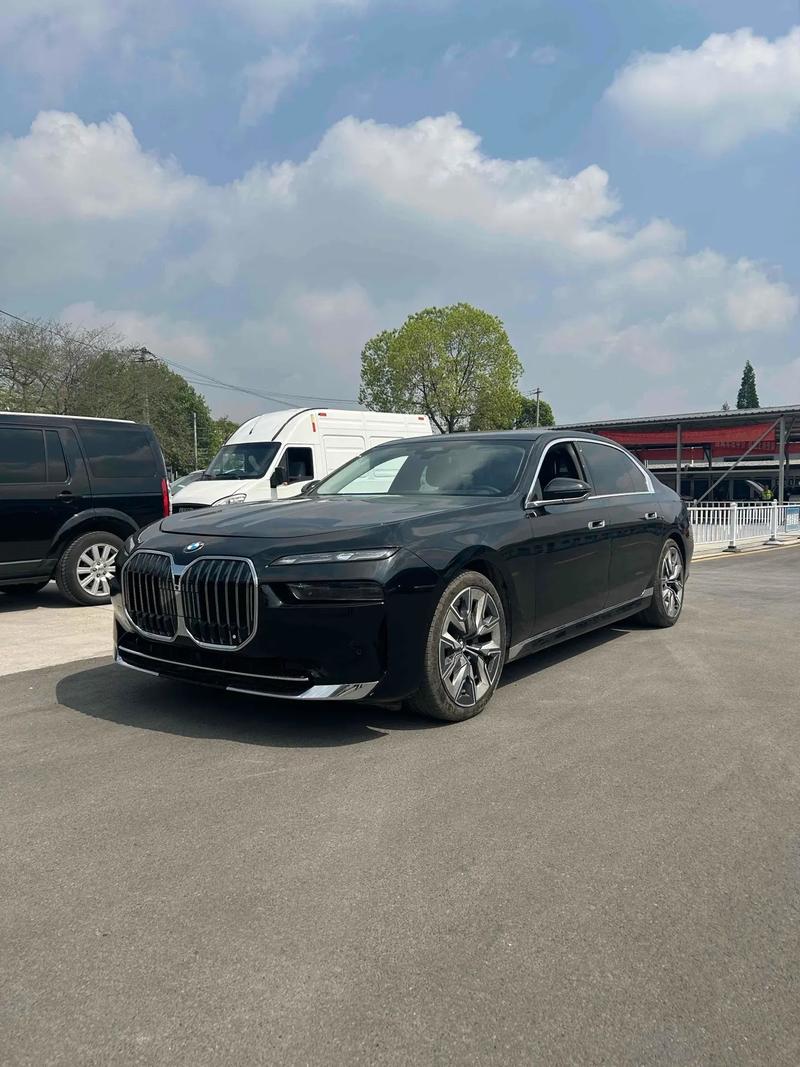 2023款宝马740li图片/2023年宝马7系换代假想图