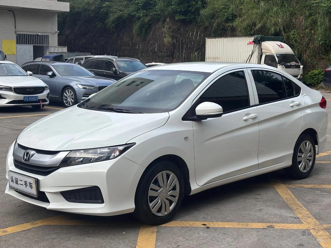 【本田锋范最新报价图片,本田锋范汽车报价及图片】