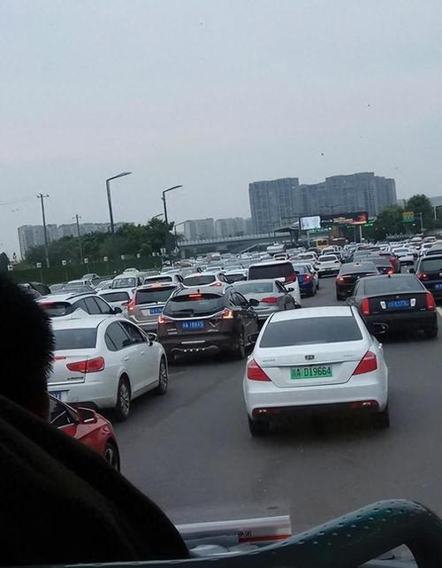 【成都车展道路拥堵,成都车展交通】