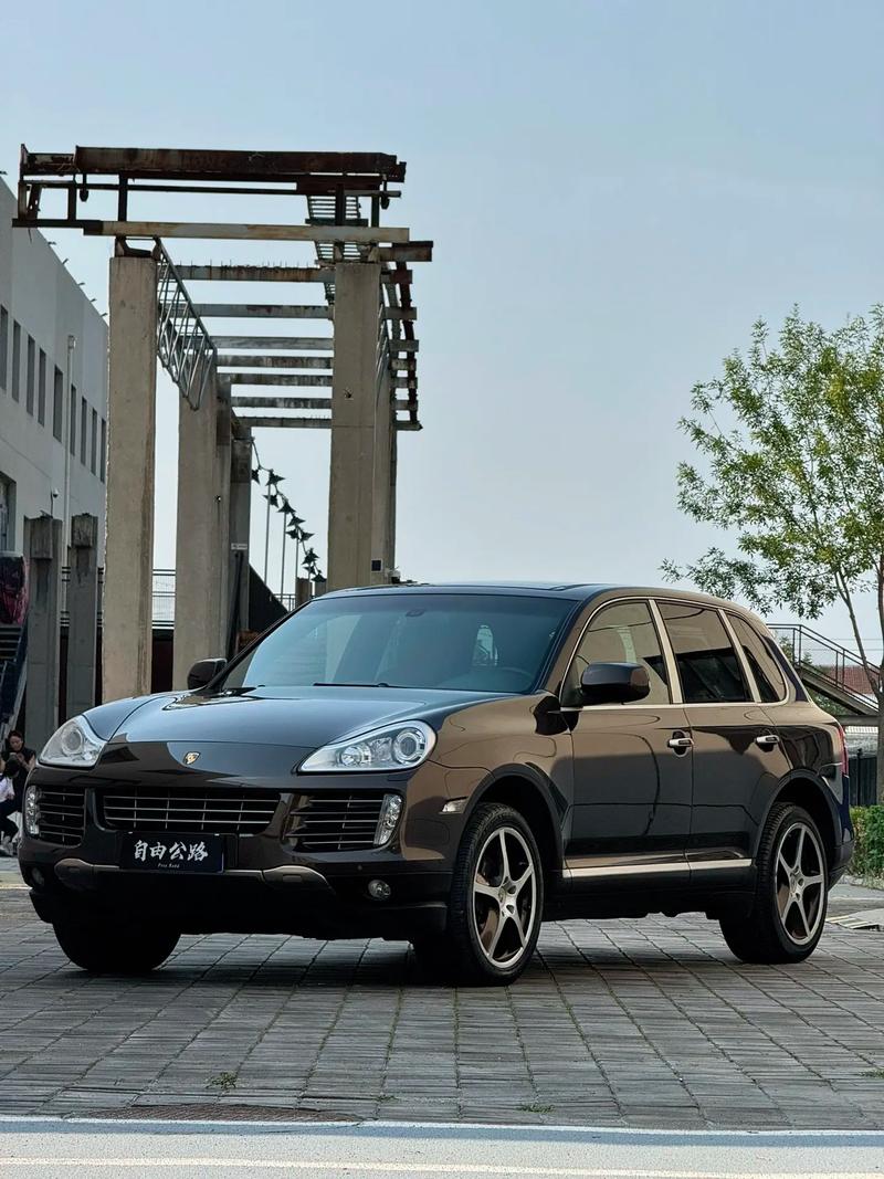 老款保时捷卡宴油耗,06款保时捷卡宴45油耗