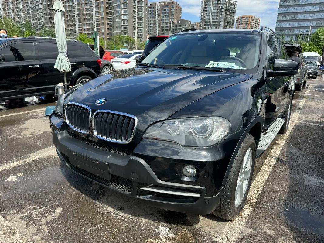2008年宝马550i(2008年宝马X5)