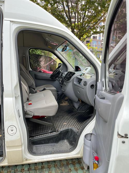 大通长轴高顶加长版价格(大通长轴高顶内部尺寸)