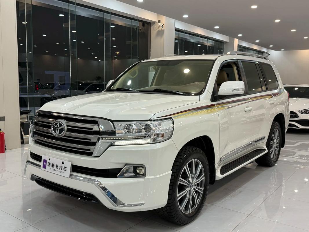 丰田lc200型报价及图片(丰田lc系列最新款)