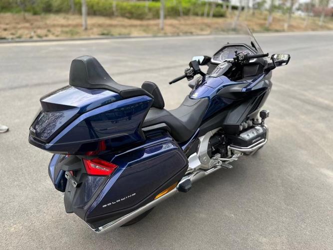 本田金翼1800太耗油了 本田金翼1800续航里程