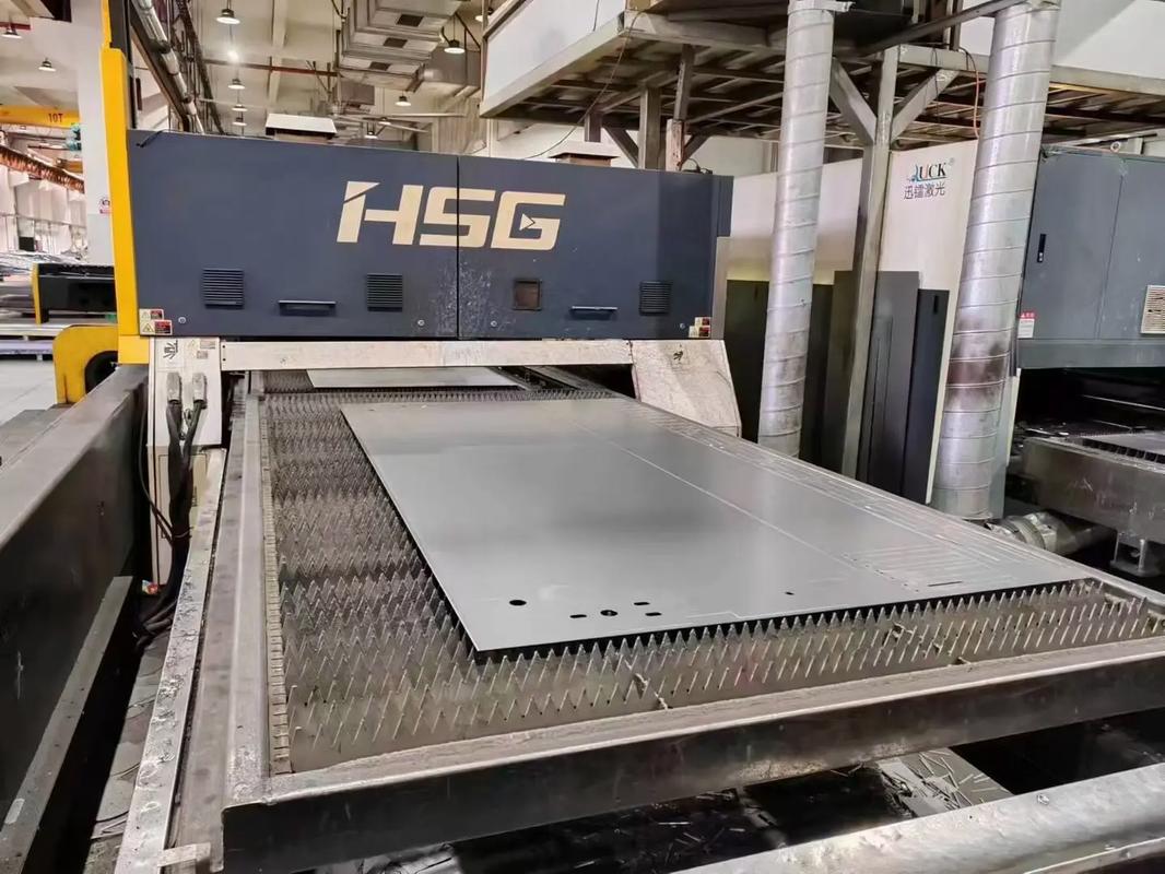 宏山激光3000w价格,激光割板机多少钱一台