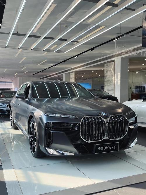 【2023款宝马760li报价及图片,2023款宝马全新7系谍照曝光】