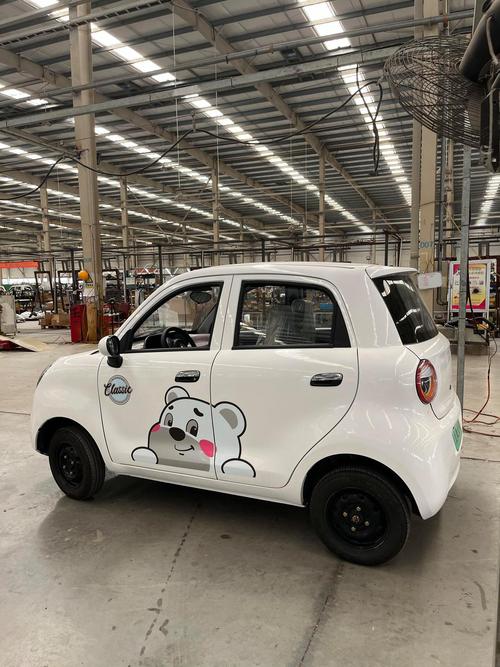 代步四轮小电动车价格(电动代步小四轮图片价格)