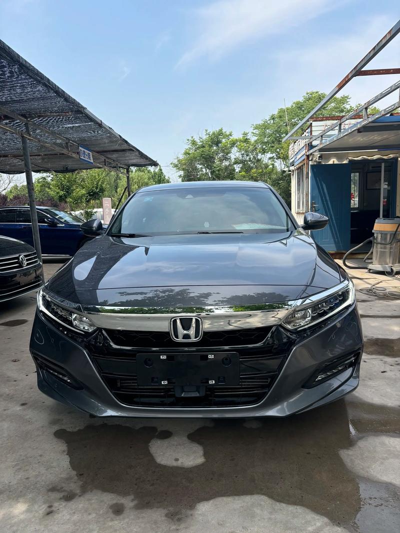 本田雅阁多少钱新款/本田雅阁2020款多少钱