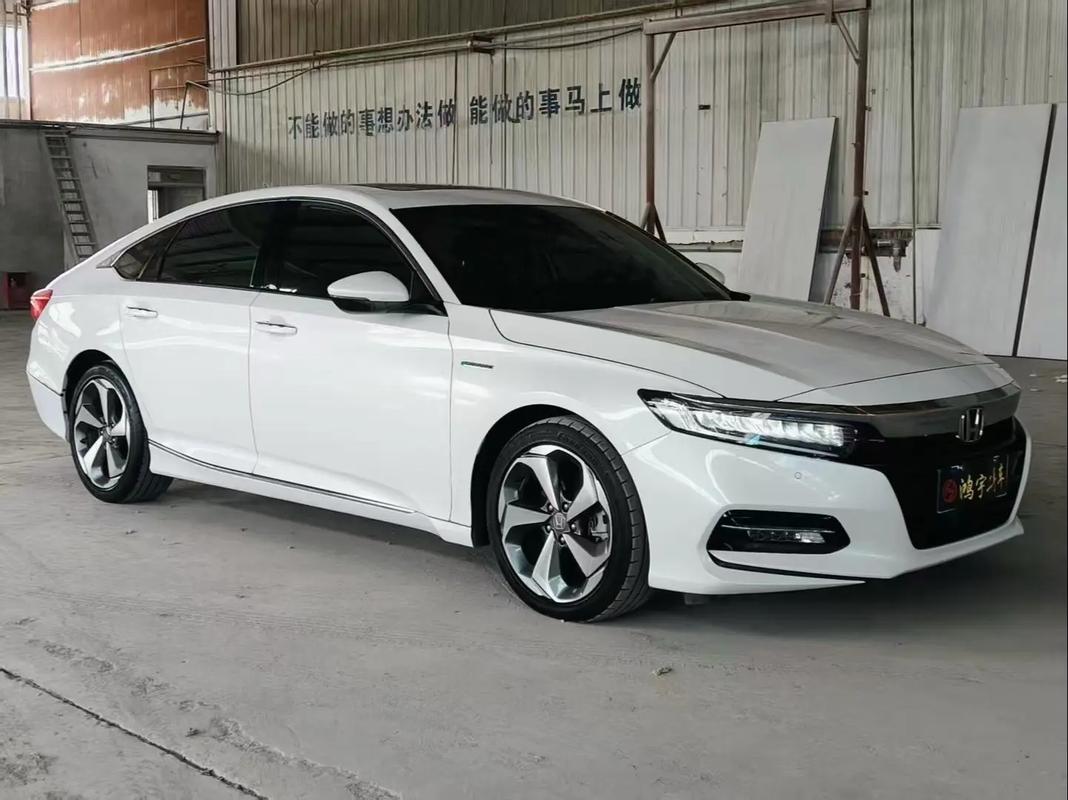 本田雅阁2019款报价及图片/本田雅阁2019款报价及图片大全及价格