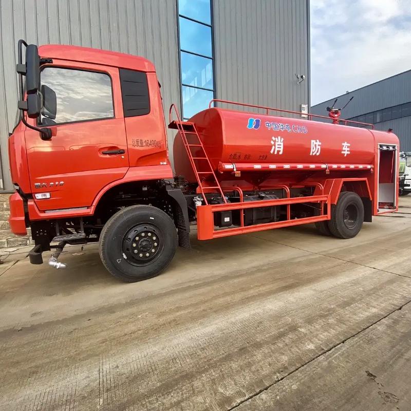 东风天锦洒水车参数配置/东风天锦洒水车车头怎么掀开