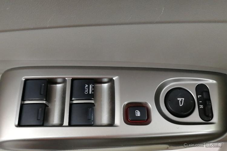 【2012款本田锋范,2012款本田锋范按键功能图解】