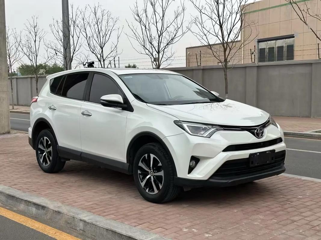 丰田suv全部车型图片(丰田suv车型大全报价及图片)