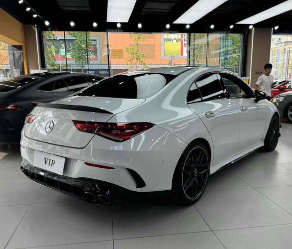 奔驰15万左右的车型/奔驰15万以内