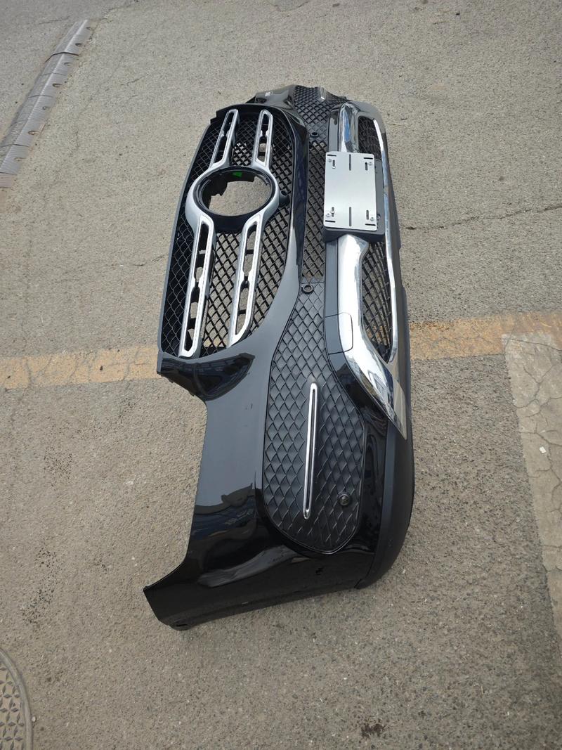 奔驰gla220前保险杠维修价格(奔驰gla200前保险杠怎么拆)