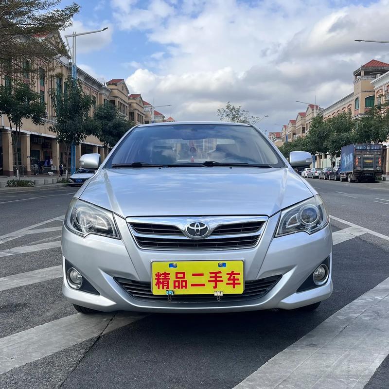 丰田花冠2015款报价及图片(一汽丰田花冠2015款报价)