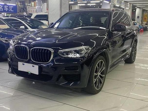 宝马x3白色和黑色哪个好看(宝马x3白色和黑色哪个大气)